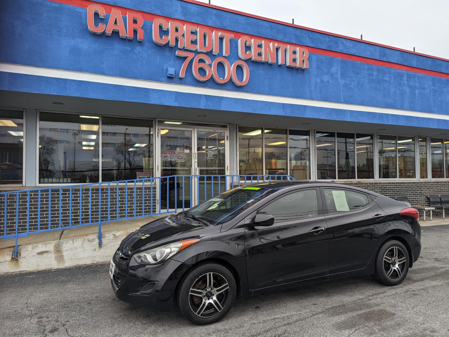 2013 BLACK Hyundai Elantra Limited (5NPDH4AE4DH) with an 1.8L L4 DOHC 16V engine, 6-Speed Automatic transmission, located at 7600 S Western Ave., Chicago, IL, 60620, (773) 918-3980, 0.000000, 0.000000 - Photo#1